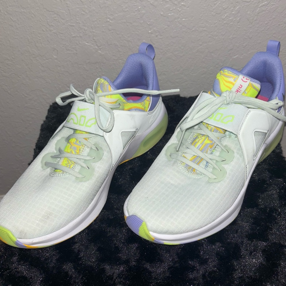 Nike Training Air Max Bella 5 Trainers